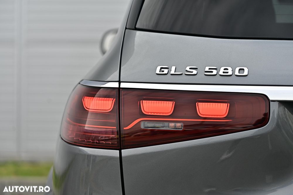 Mercedes-Benz GLS - 17