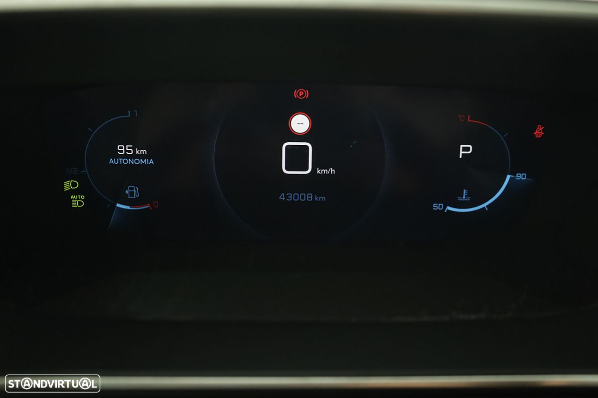 Peugeot 2008 1.2 PureTech GT EAT8 - 16