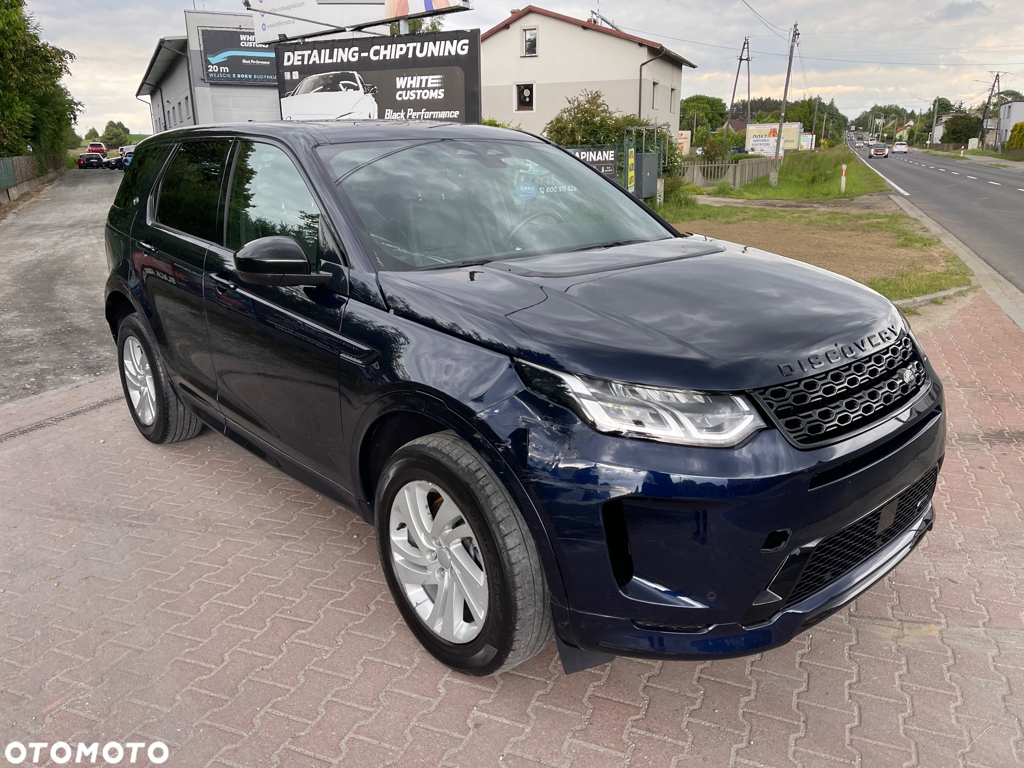 Land Rover Discovery Sport D165 FWD R-Dynamic SE - 5