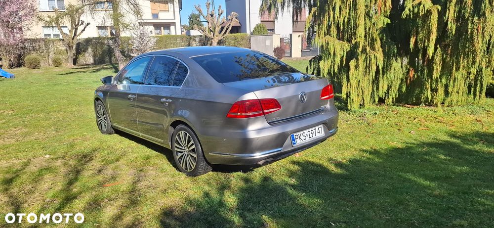 Volkswagen Passat 2.0 TDI Highline DSG - 4