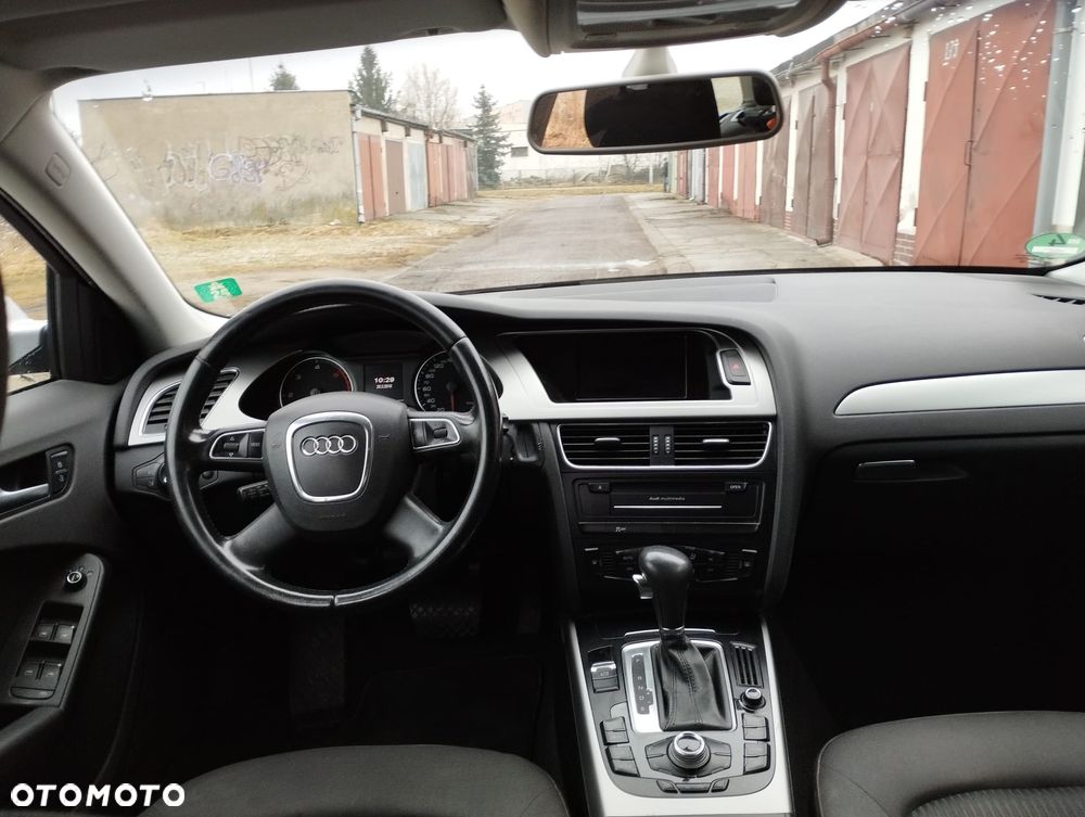 Audi A4 Avant 2.0 TDI DPF multitronic Attraction - 6