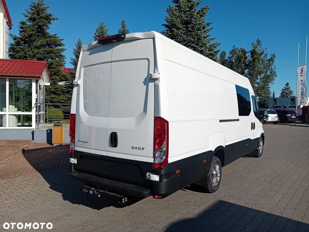 Iveco DAILY 35S18HV L4H2 3.0 180KM Brygadówka - 3