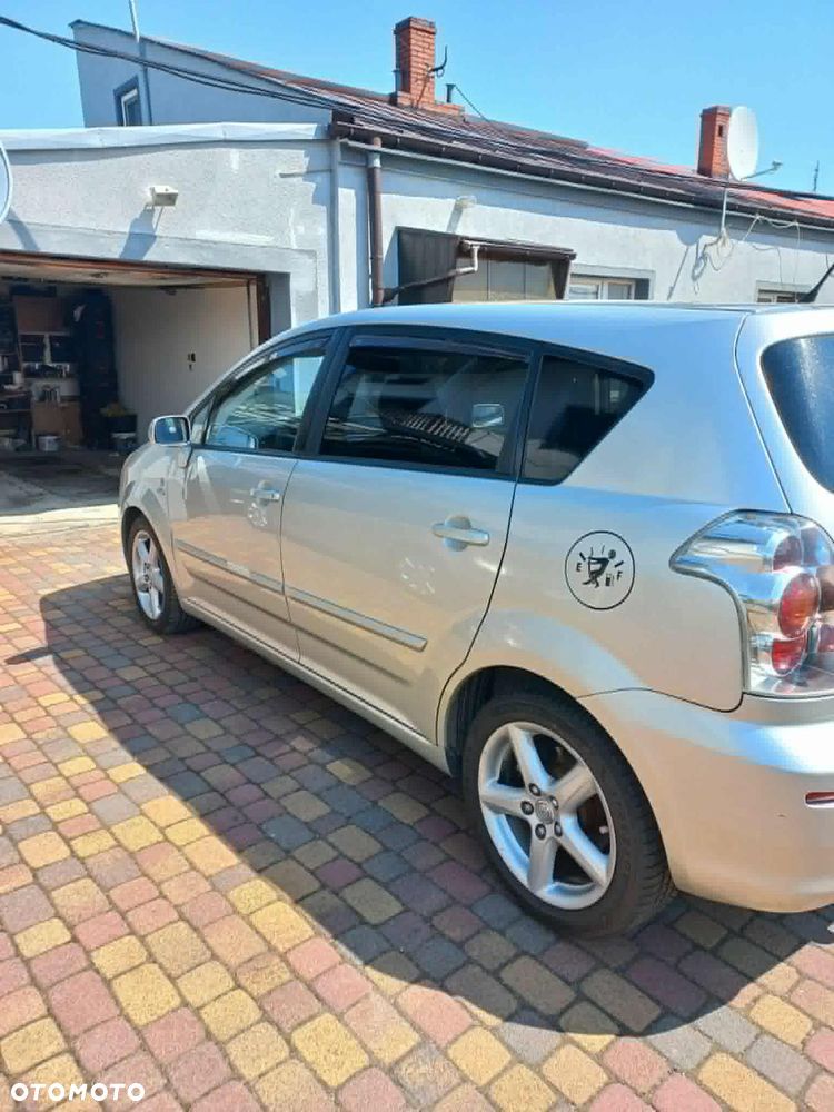 Toyota Corolla Verso 2.2 D-4D X + NAVI 7os - 7