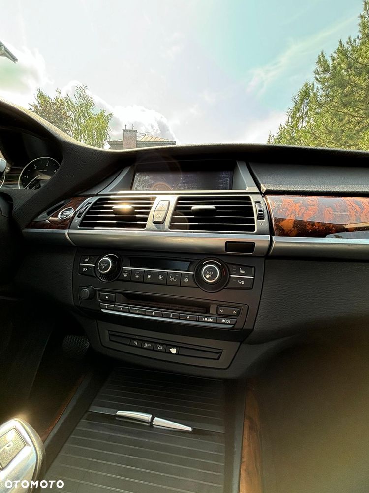 BMW X5 xDrive35d - 9