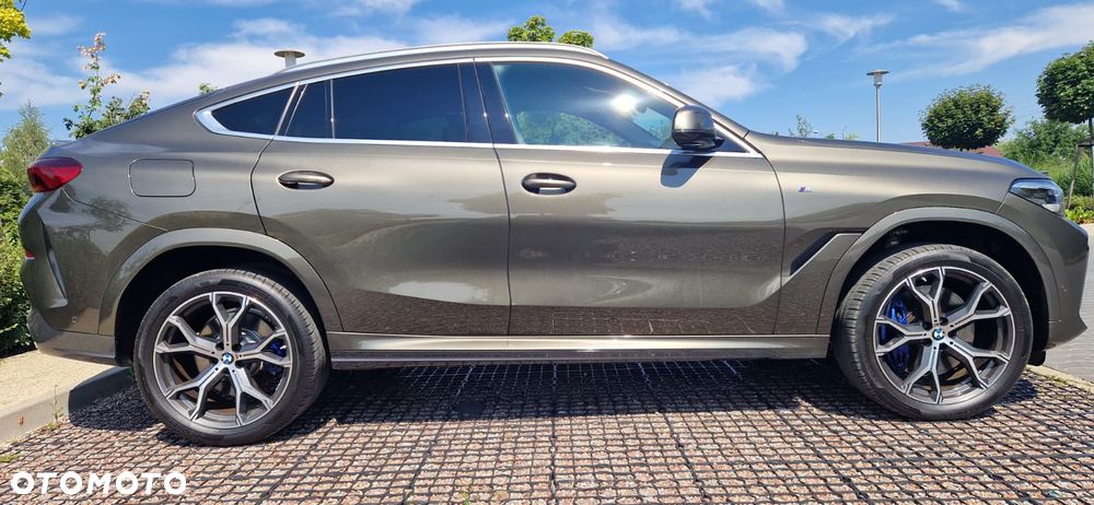 BMW X6 xDrive40d mHEV - 12