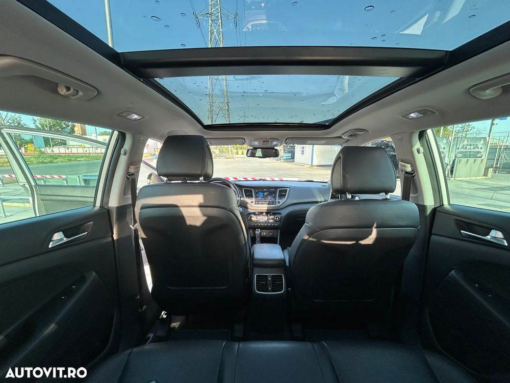 Hyundai Tucson 2.0 CRDI 4WD 6AT Luxury+ - 11