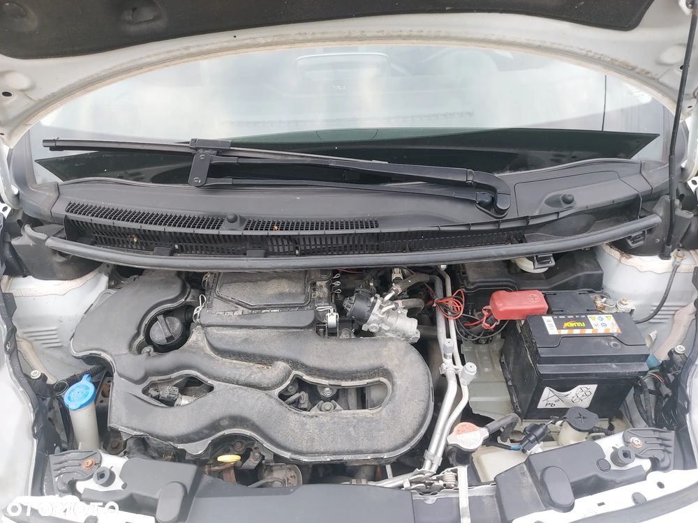 Toyota Aygo x-play - 28