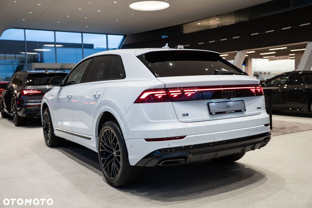 Audi Q8 - 4