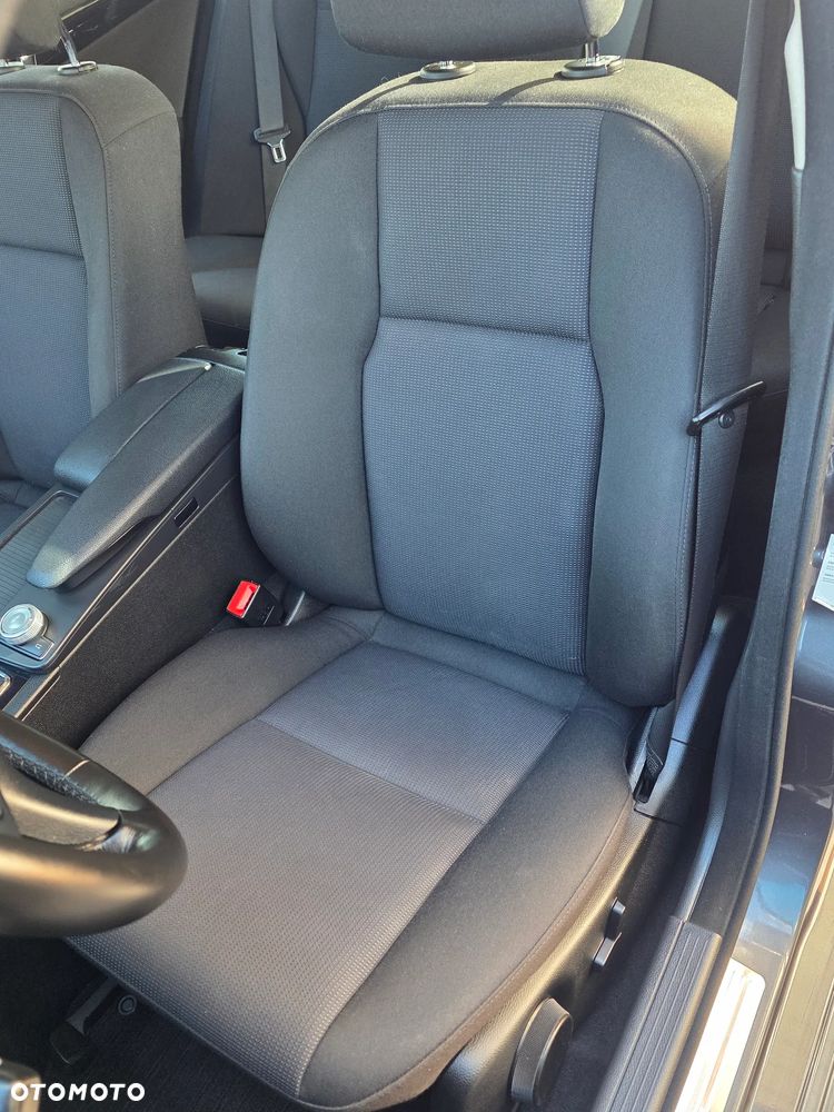 Mercedes-Benz Klasa C 200 Kompressor Elegance - 23