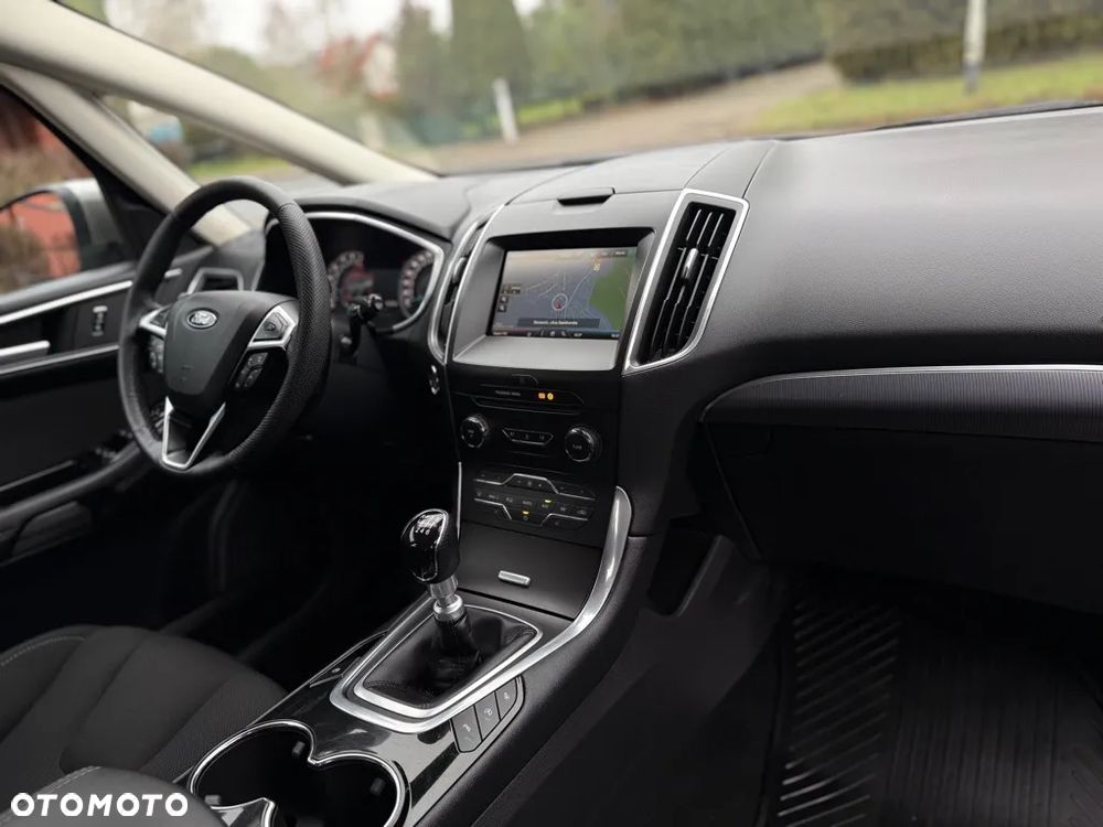 Ford S-Max 2.0 TDCi Titanium - 32