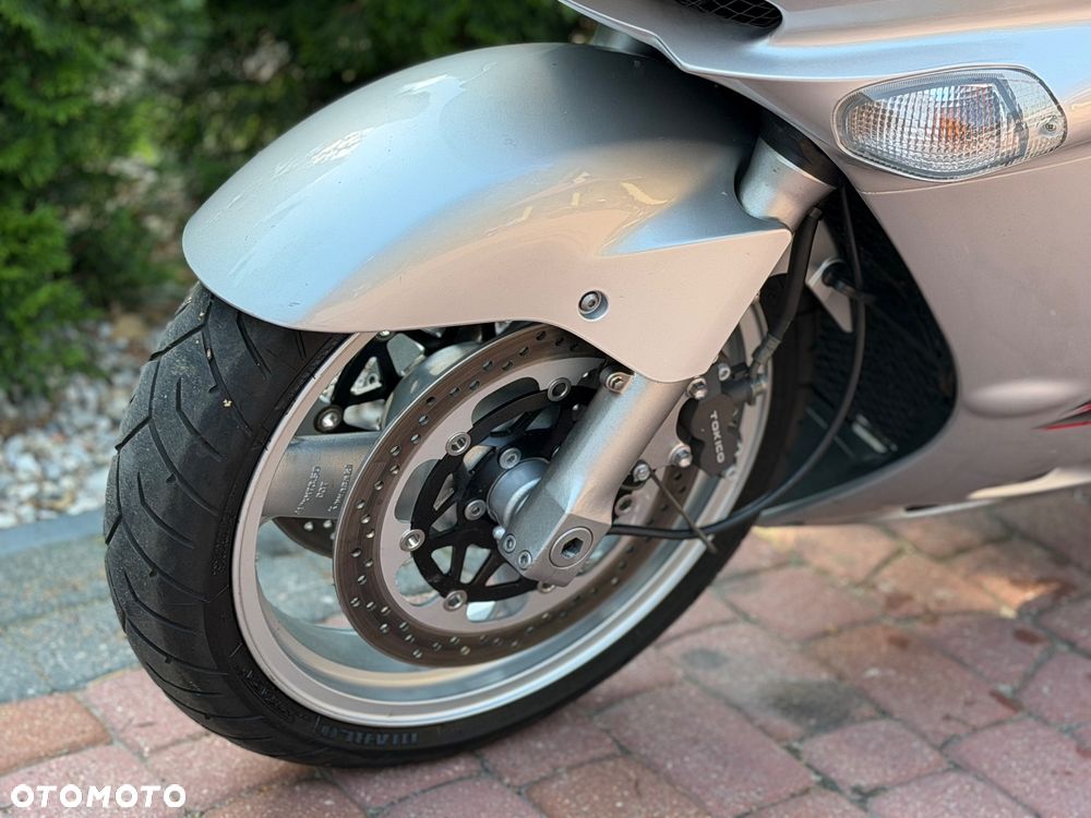Kawasaki ZZR - 22