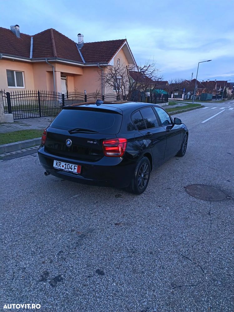 BMW Seria 1 116d Aut. Sport Line - 9