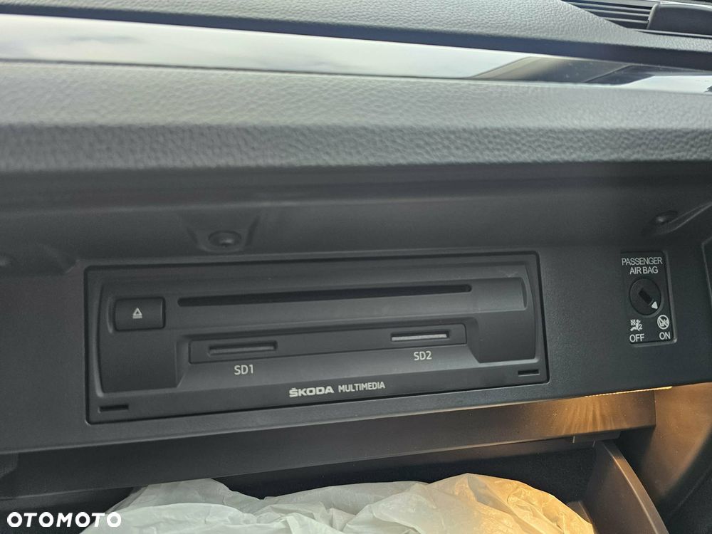 Skoda Superb 2.0 TDI 4x4 L&K DSG - 27