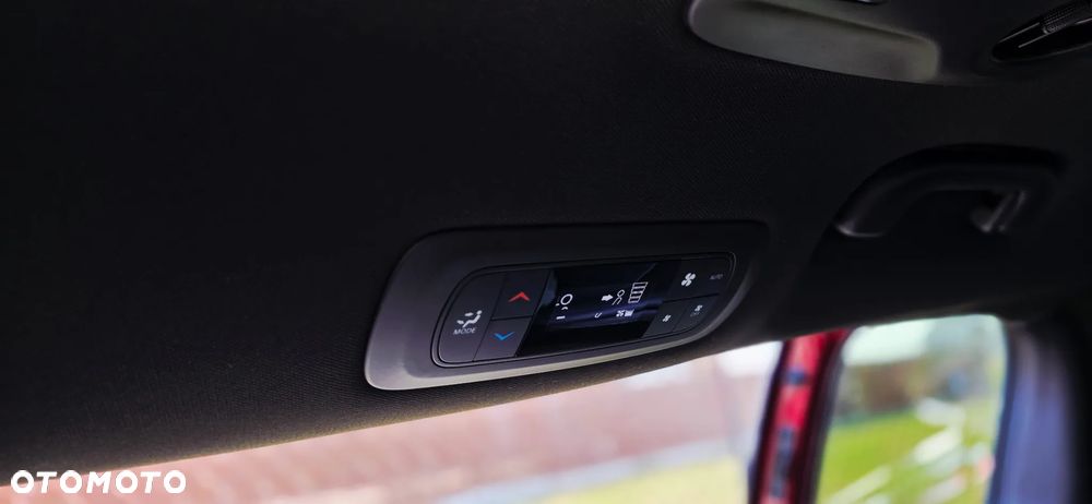 Chrysler Pacifica - 23