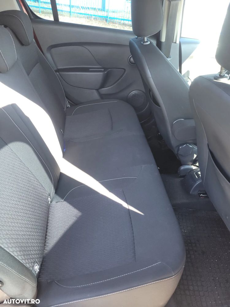 Dacia Sandero 1.2 75CP Laureate - 11