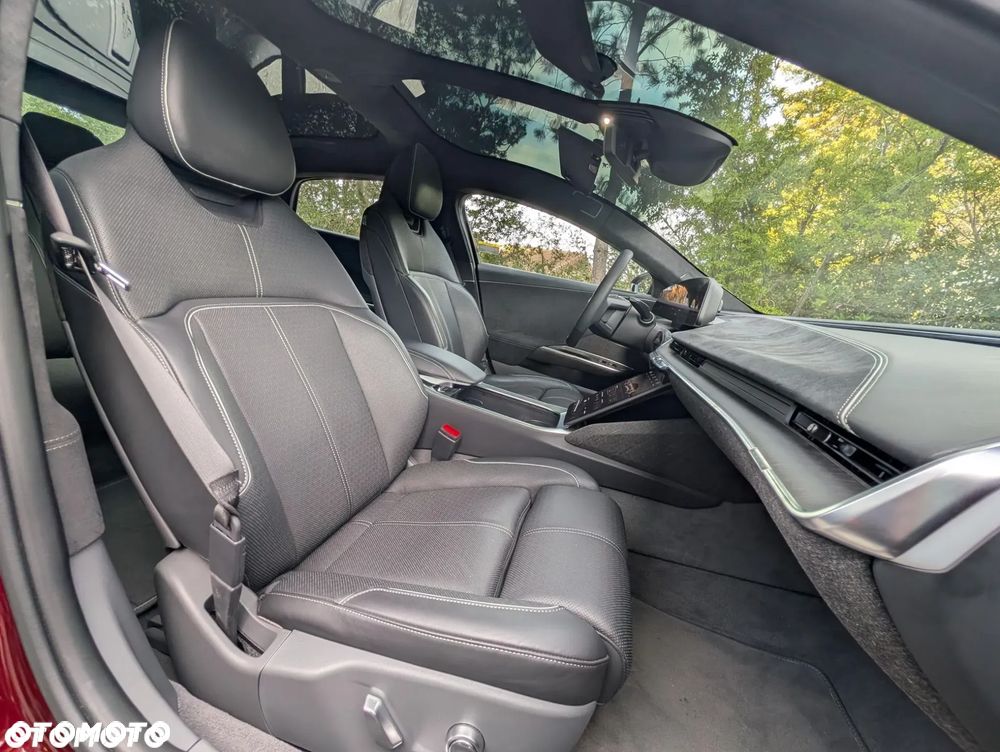 Lucid Air - 18
