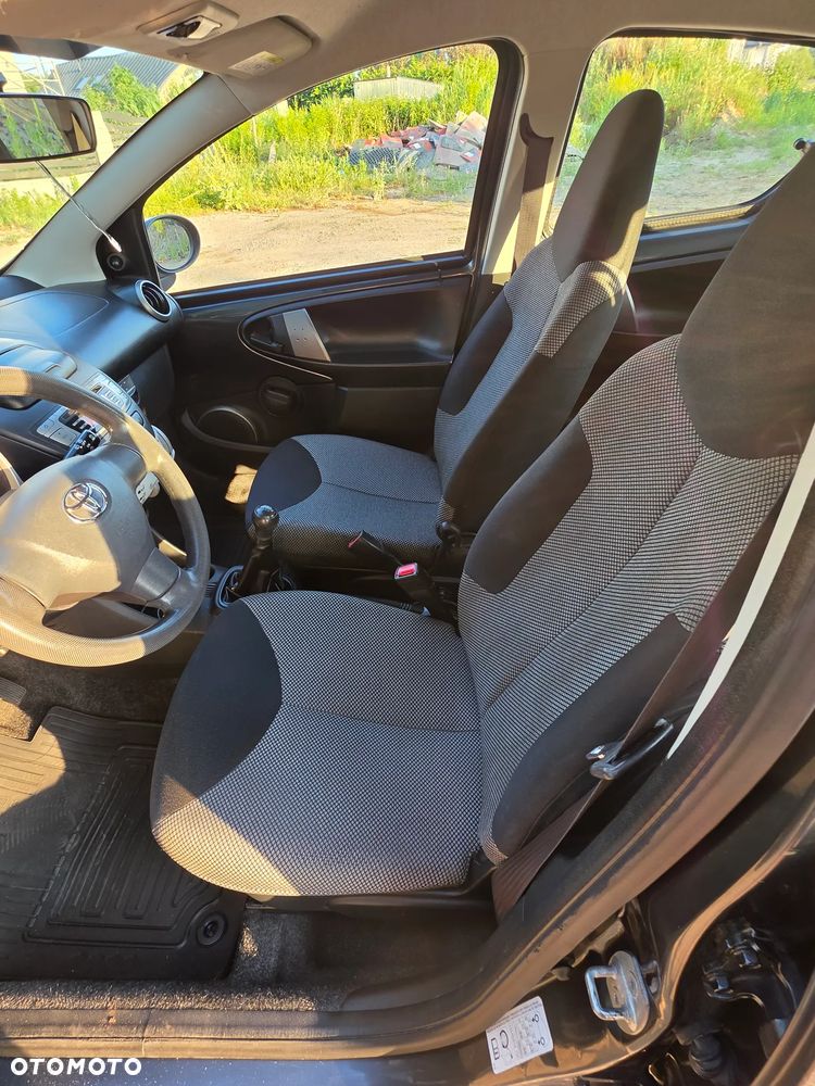 Toyota Aygo Club - 11
