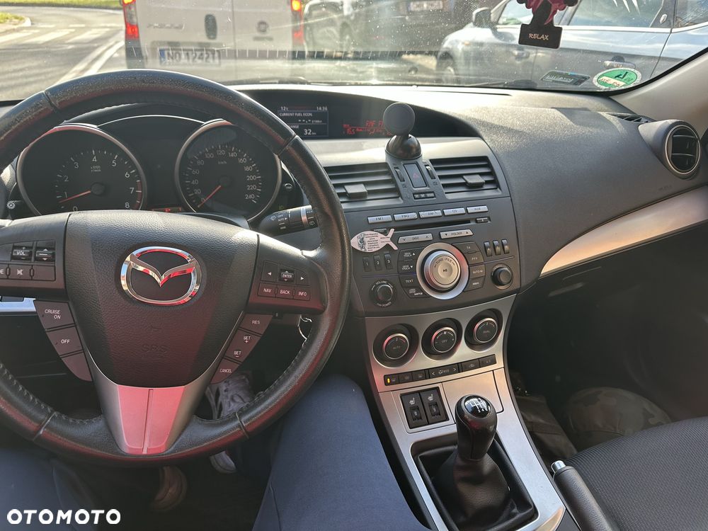Mazda 3 - 8