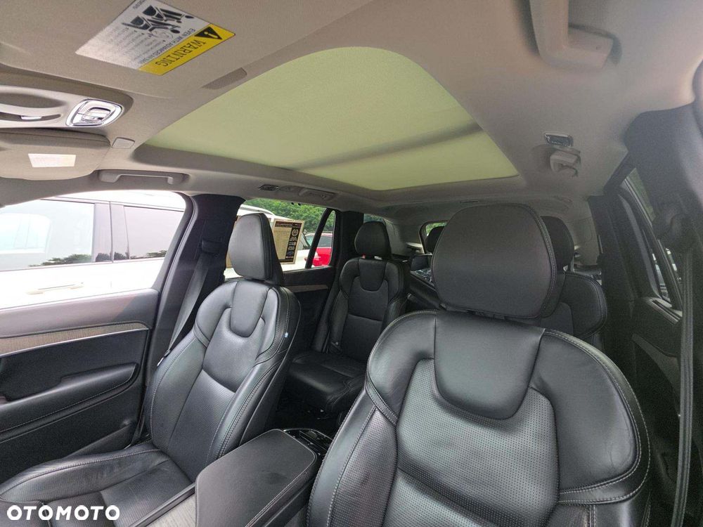Volvo XC 90 - 13