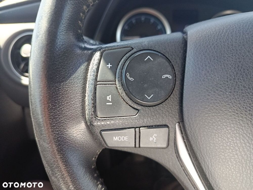 Toyota Corolla - 23