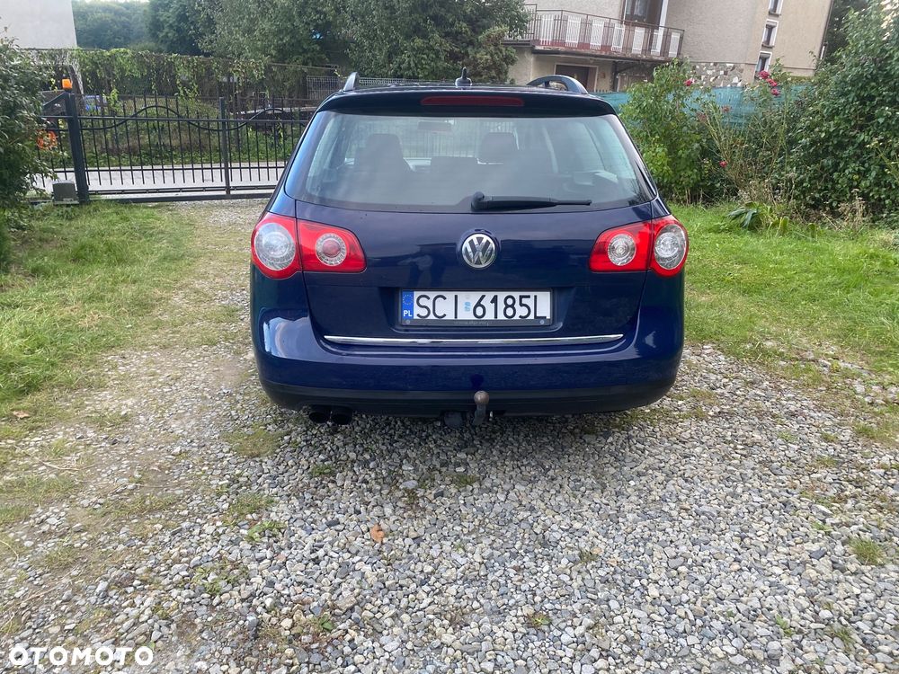 Volkswagen Passat 2.0 FSI Comfortline - 12