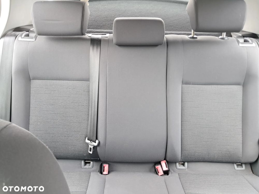 Volkswagen Golf 1.9 TDI Trendline - 37