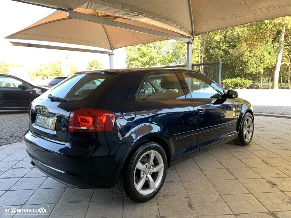 Audi A3 1.6 TDI Attraction - 5