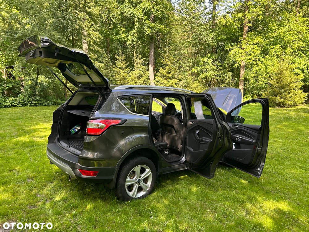 Ford Kuga - 19