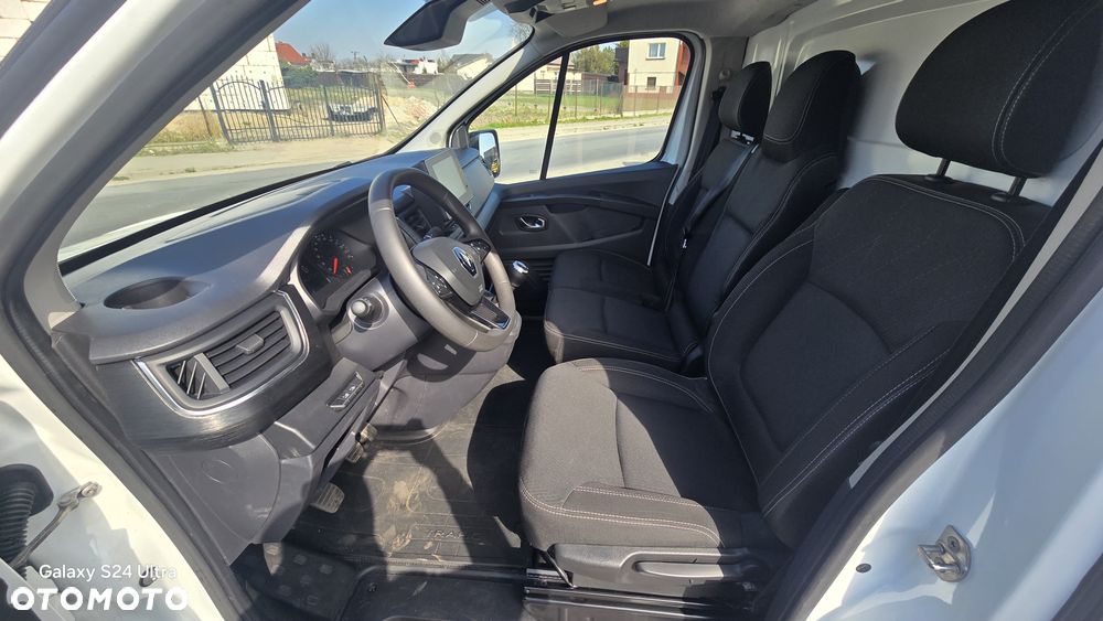 Renault TRAFIC - 29