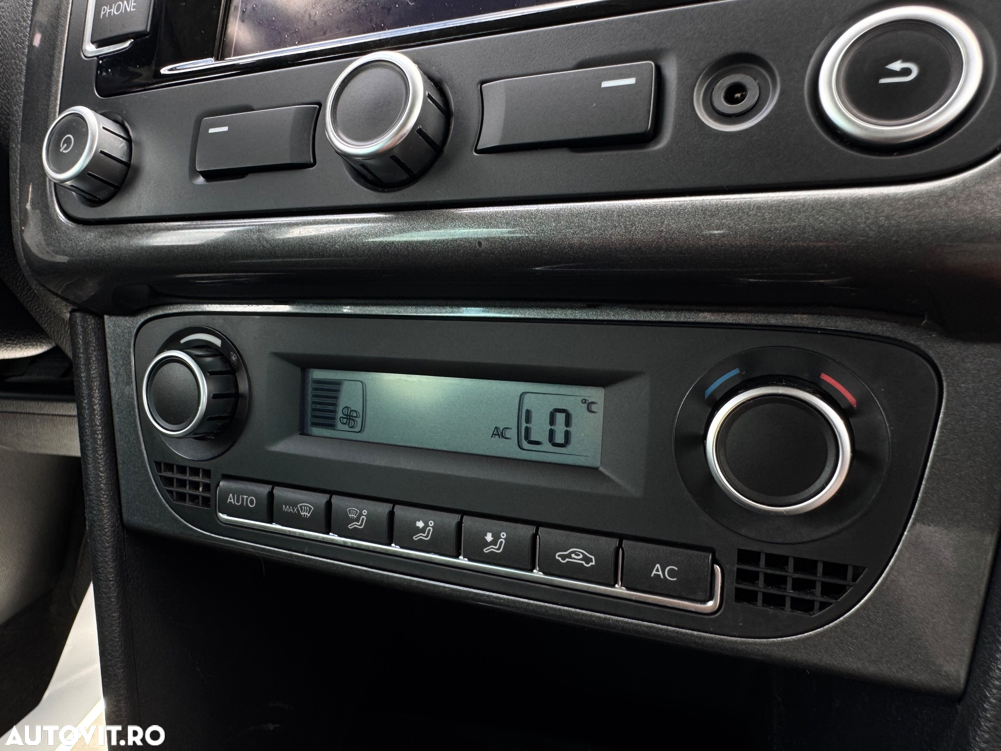Volkswagen Polo - 11