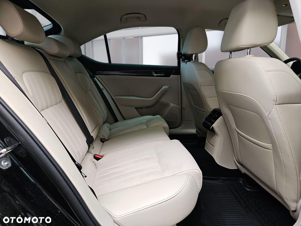 Skoda Superb 2.0 TSI Style DSG - 12