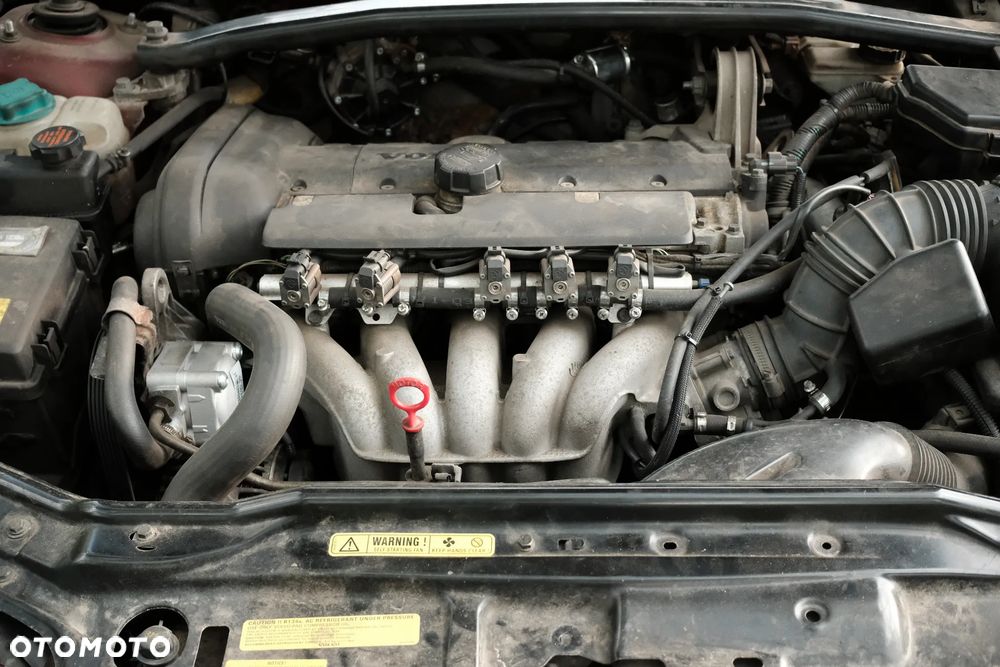 Volvo S60 2.4 - 15