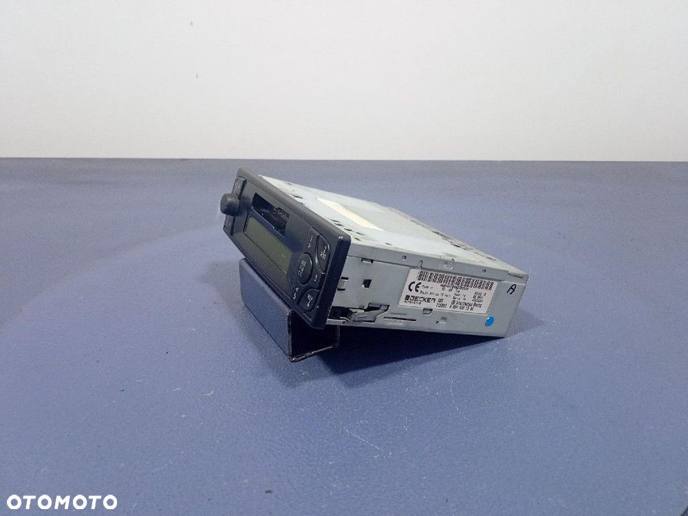 MERCEDES VITO W639 03- RADIO KASETA FABRYCZNE A0048201286 - 2