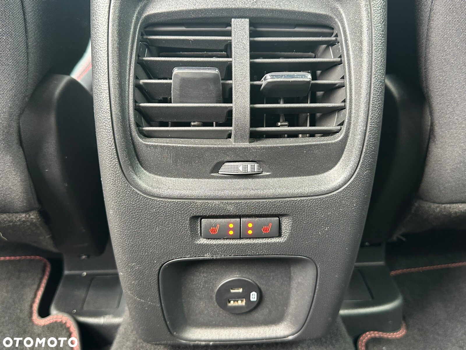 Ford Kuga 2.5 FHEV FWD ST-Line - 18