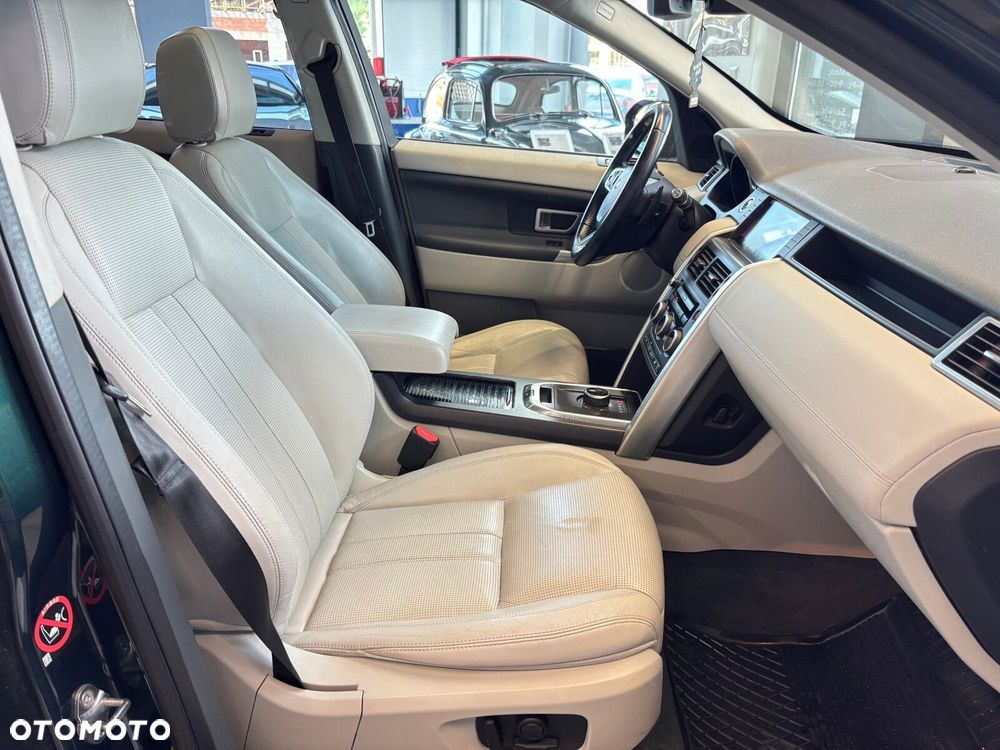 Land Rover Discovery Sport - 35