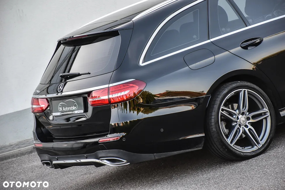 Mercedes-Benz Klasa E 220 d T 9G-TRONIC AMG Line - 12