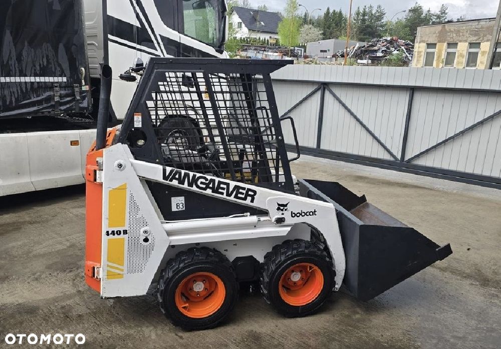 Bobcat 440b - 5