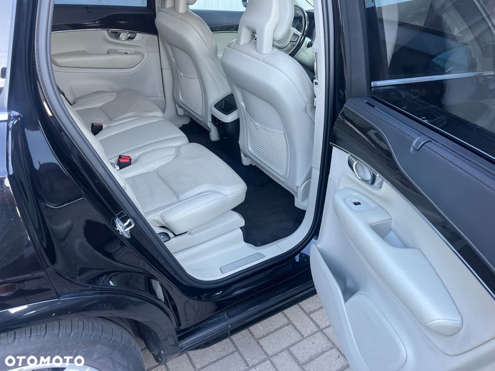 Volvo XC 90 D5 SCR AWD Inscription - 22