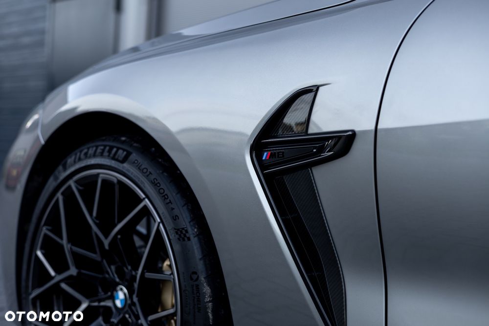 BMW M8 - 13
