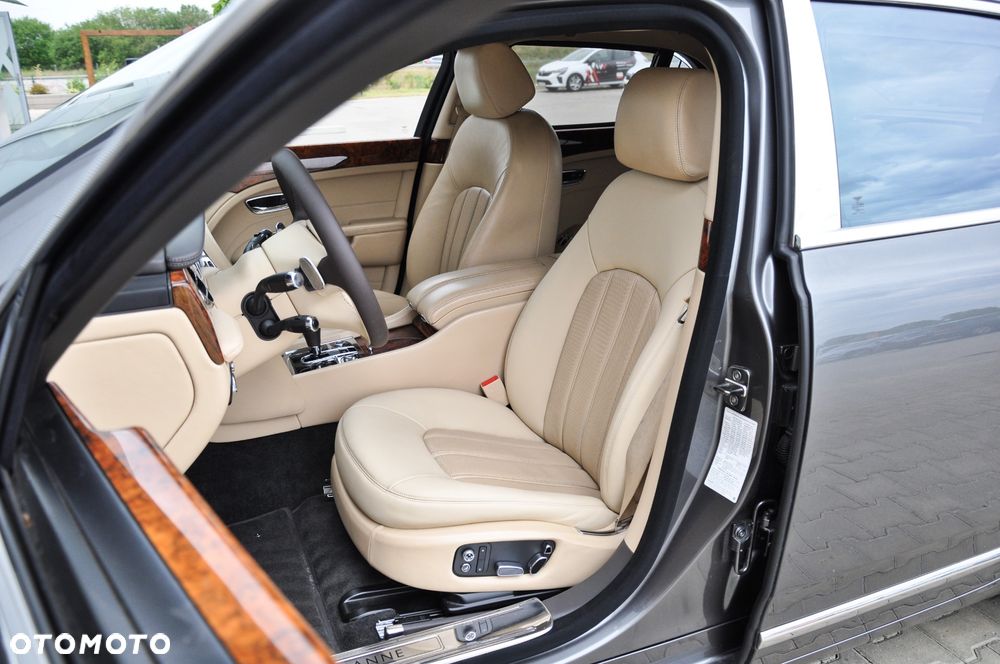 Bentley Mulsanne - 14