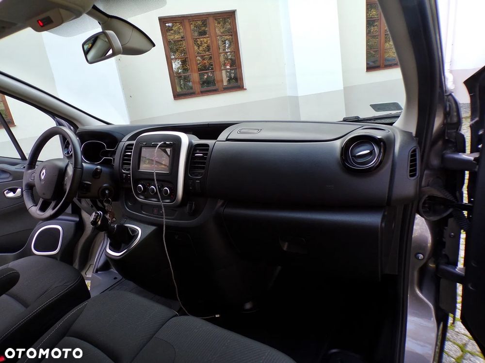Renault Trafic Grand SpaceClass 2.0 dCi - 16