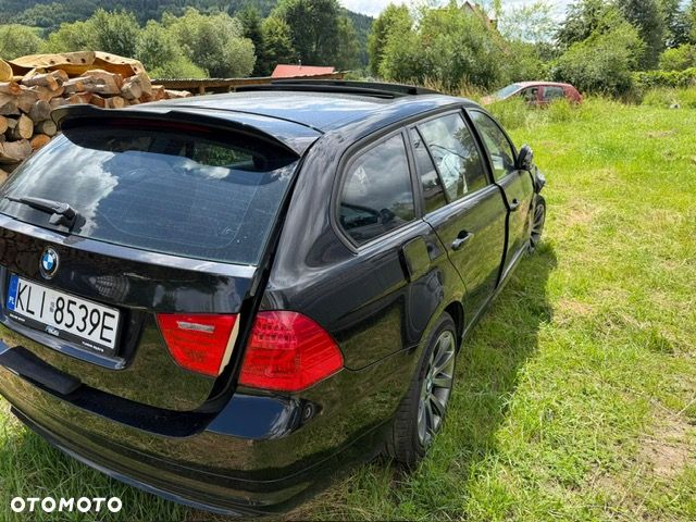 BMW Seria 3 320d xDrive - 4