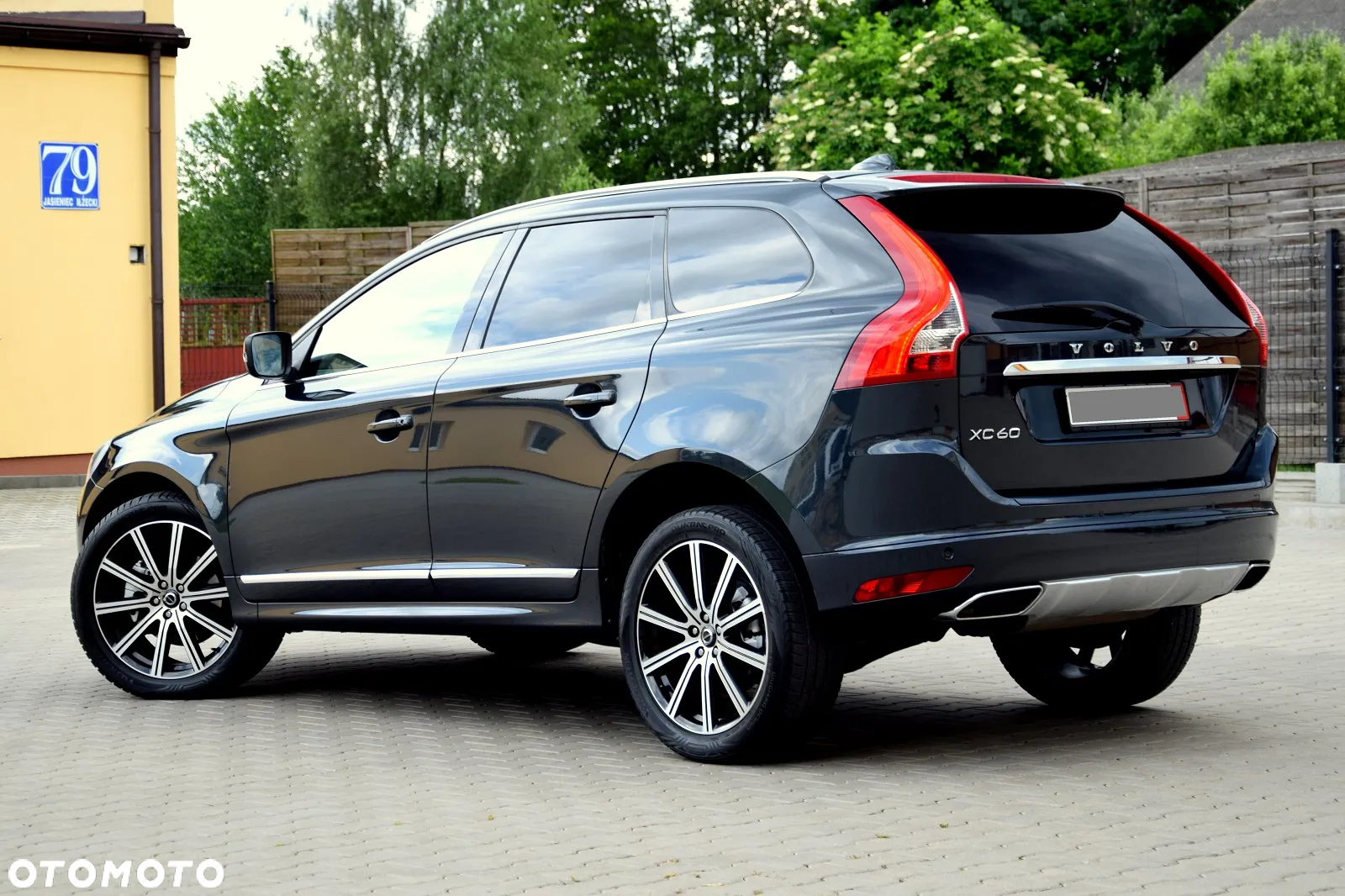 Volvo XC 60 D4 AWD Momentum - 10