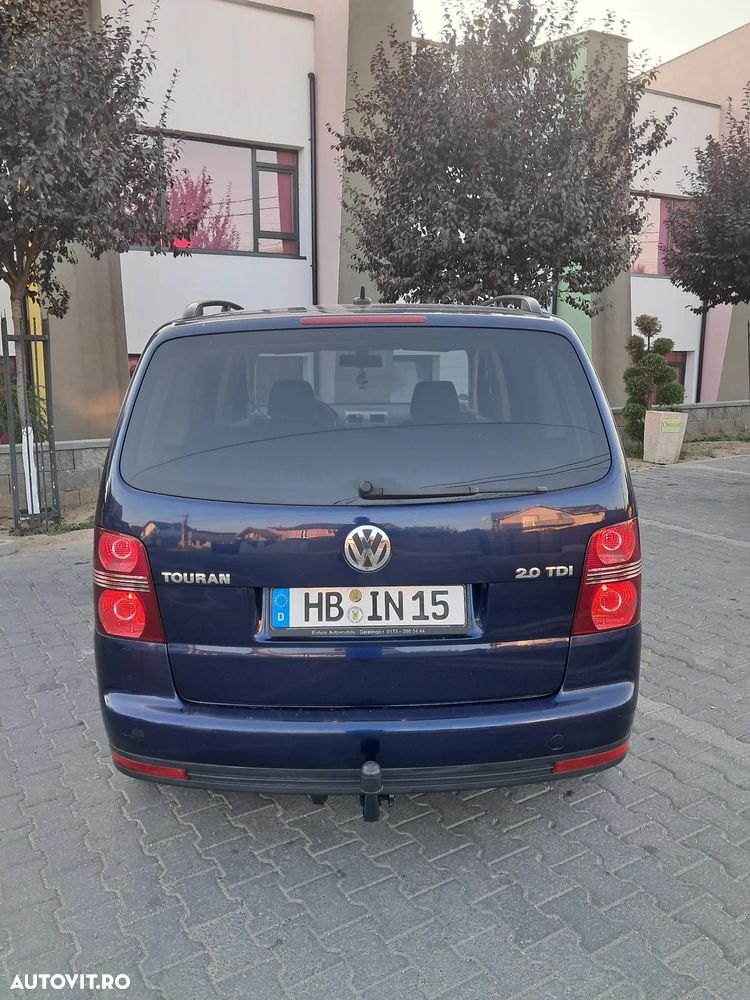 Volkswagen Touran 2.0 TDI Highline - 5