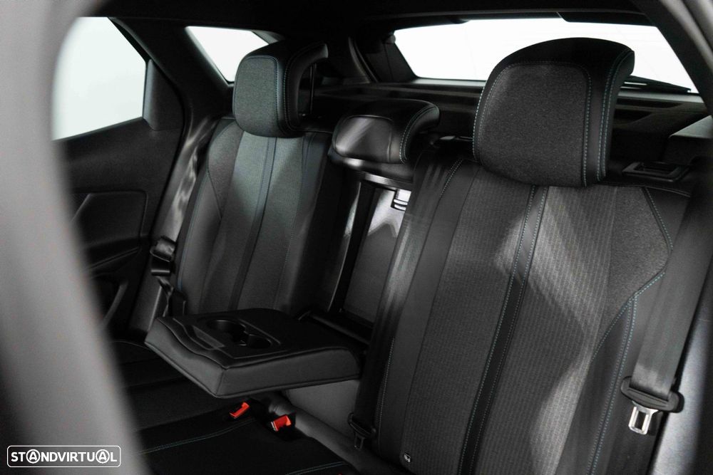 Peugeot 3008 1.6 Hybrid Allure Pack e-EAT8 - 11