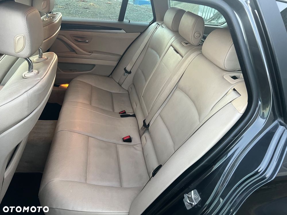 BMW Seria 5 520d Luxury Line - 21
