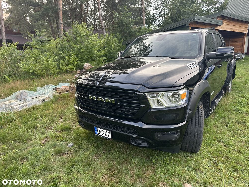 RAM 1500 Crew Cab Shortbed Bighorn - 15