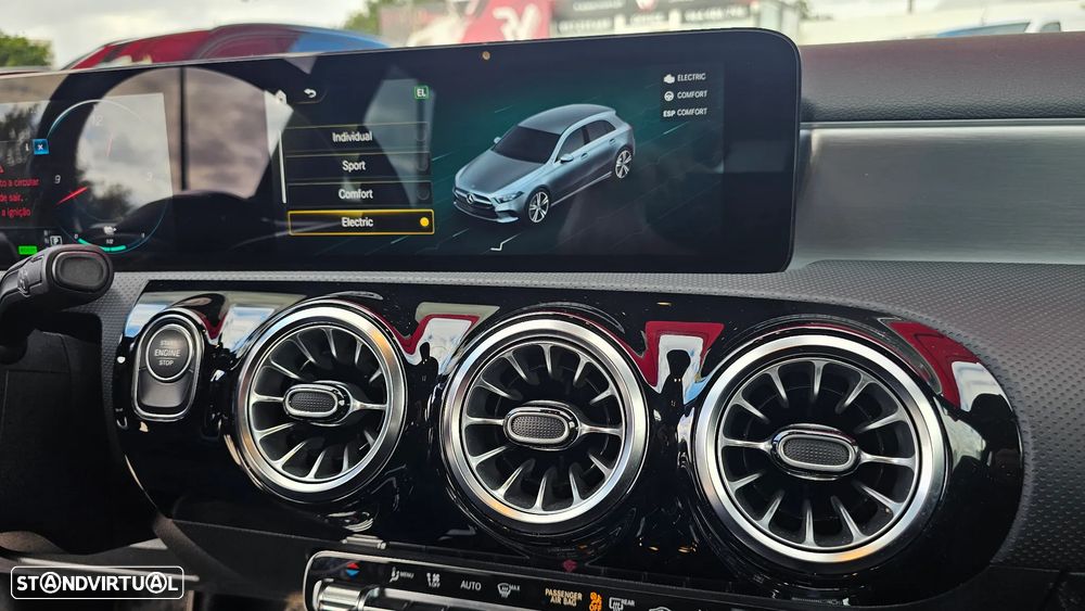 Mercedes-Benz A 250 e 8G-DCT Edition AMG Line - 27