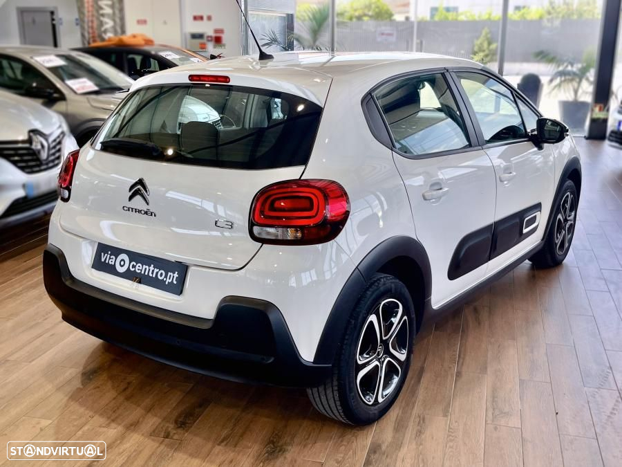 Citroën C3 1.2 PureTech Shine - 2