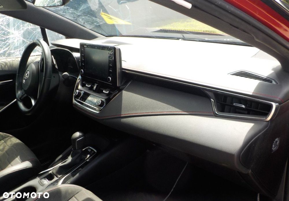 Toyota Corolla - 22